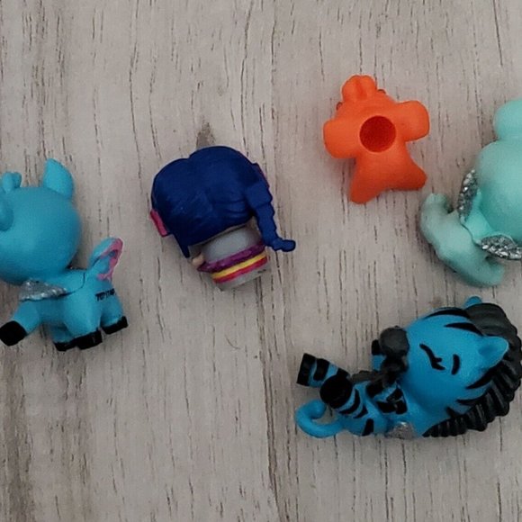 Lot 5 miniature figures Hatchimals Deeraloo Mini MixieQ's Hip Hop Dancer - Picture 7 of 9